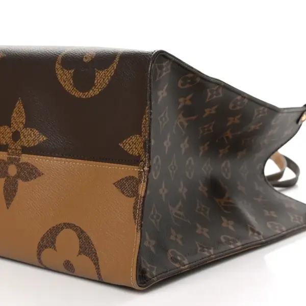 LV OnTheGo GM Reverse Giant Monogram Canvas